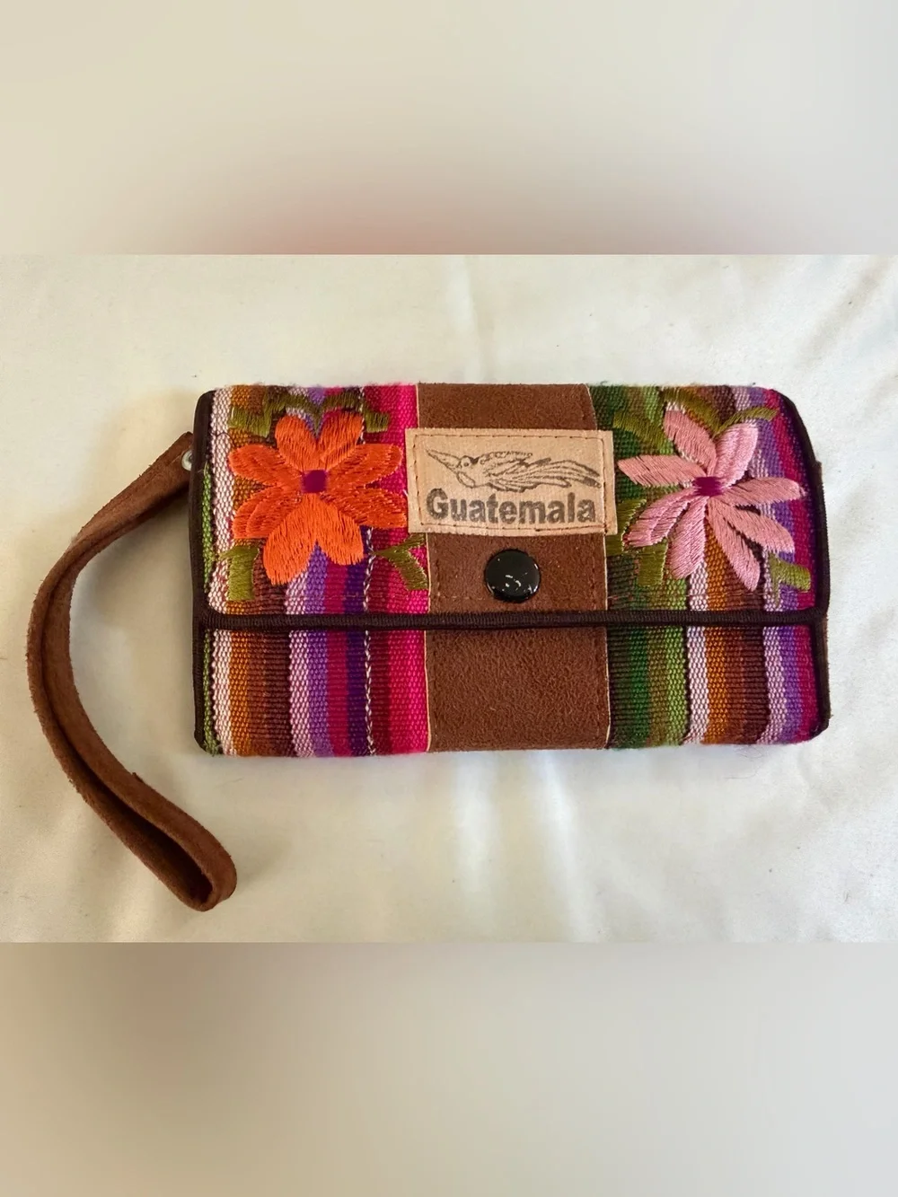 Guatemalan Embroidered Floral Wallet/Wristlet w/Leather Strap Inside Pockets